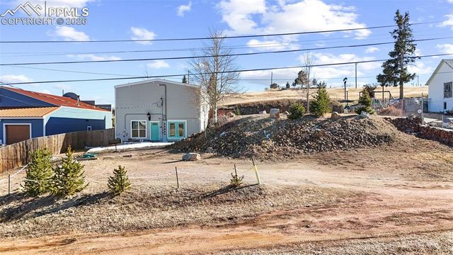 217 W Masonic Avenue, Cripple Creek, CO 80813