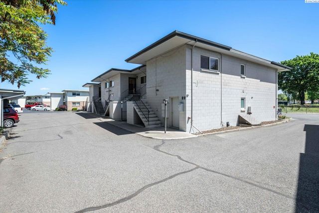 99 N Waverly Pl, Kennewick, WA 99336