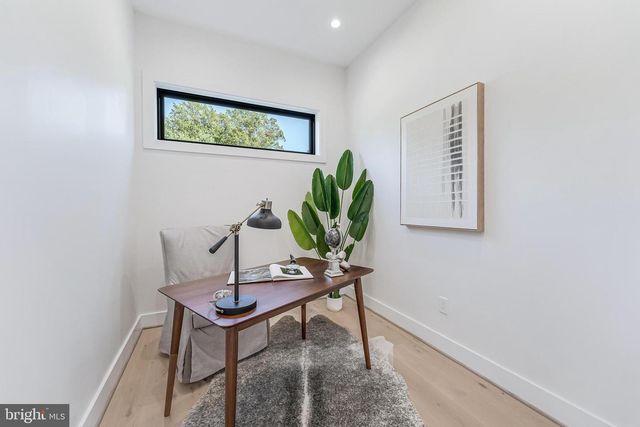 3215 COFER RD, Falls Church, VA 22042