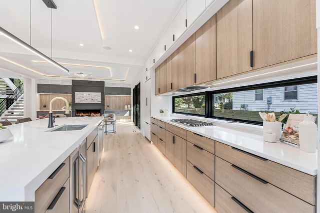 3215 COFER RD, Falls Church, VA 22042