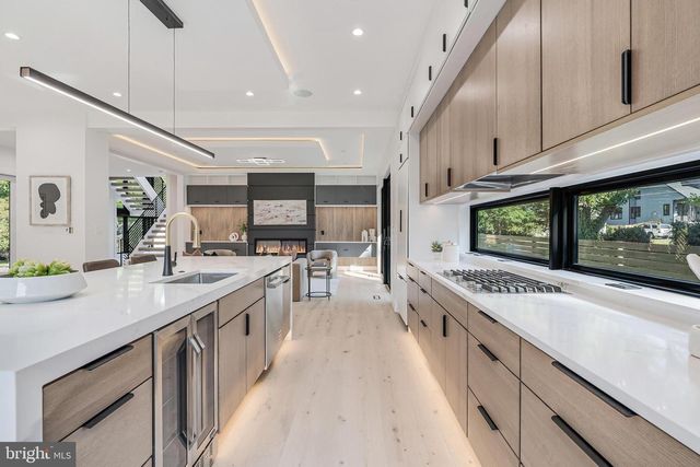 3215 COFER RD, Falls Church, VA 22042