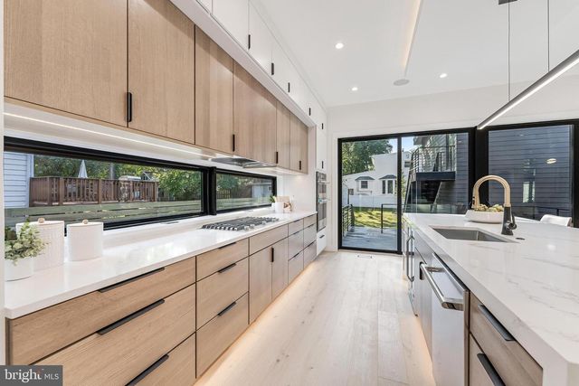 3215 COFER RD, Falls Church, VA 22042