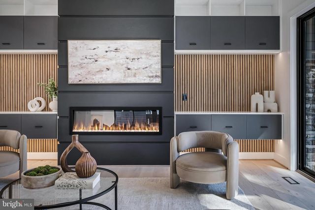 3215 COFER RD, Falls Church, VA 22042