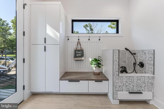 3215 COFER RD, Falls Church, VA 22042