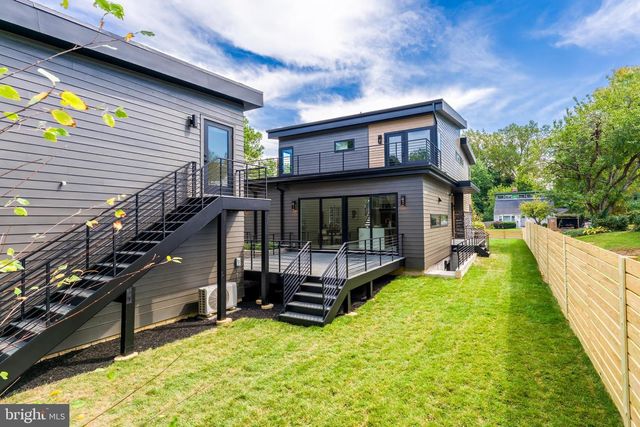 3215 COFER RD, Falls Church, VA 22042