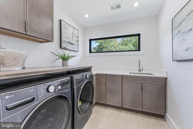 3215 COFER RD, Falls Church, VA 22042