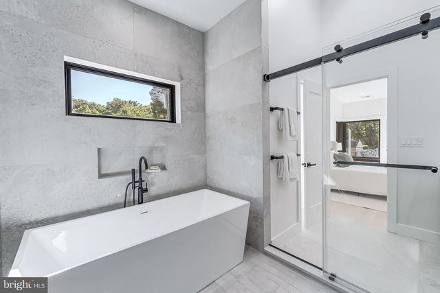 3215 COFER RD, Falls Church, VA 22042