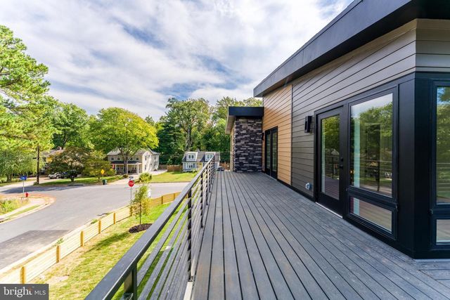 3215 COFER RD, Falls Church, VA 22042