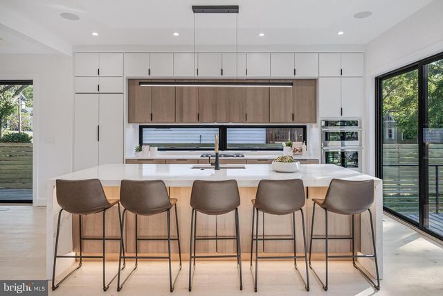 3215 COFER RD, Falls Church, VA 22042