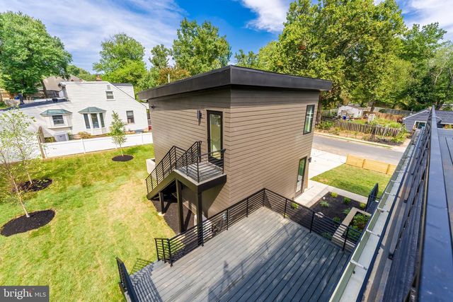 3215 COFER RD, Falls Church, VA 22042