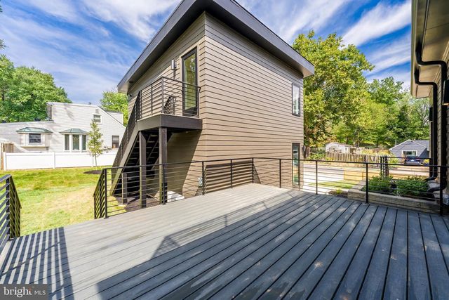 3215 COFER RD, Falls Church, VA 22042