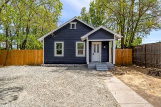 1916 Elm Avenue, Medford, OR 97501