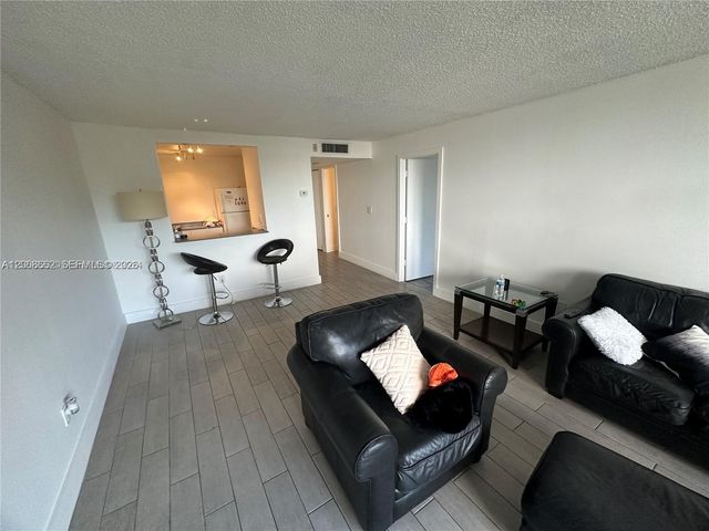 486 NW 165th Street b-303, Miami, FL 33169