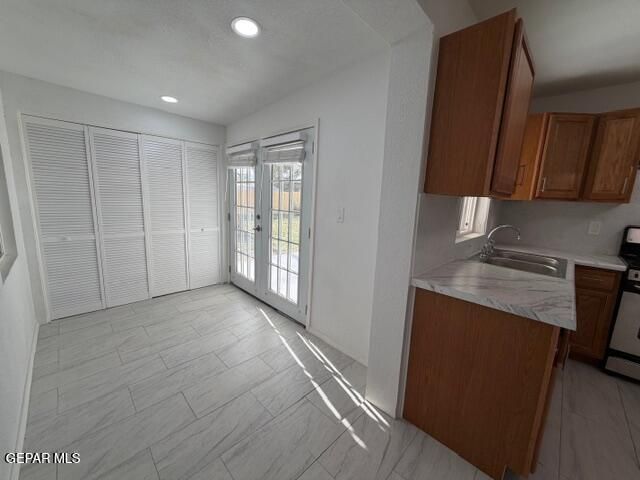 7860 Holly Place, El Paso, TX 79915