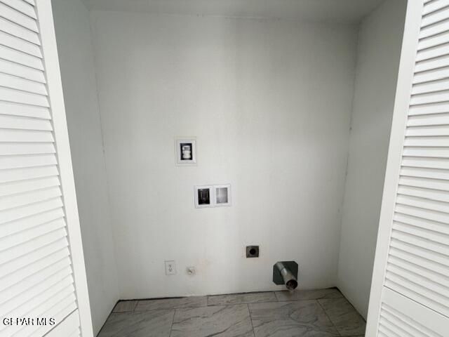 7860 Holly Place, El Paso, TX 79915