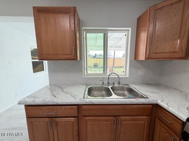 7860 Holly Place, El Paso, TX 79915