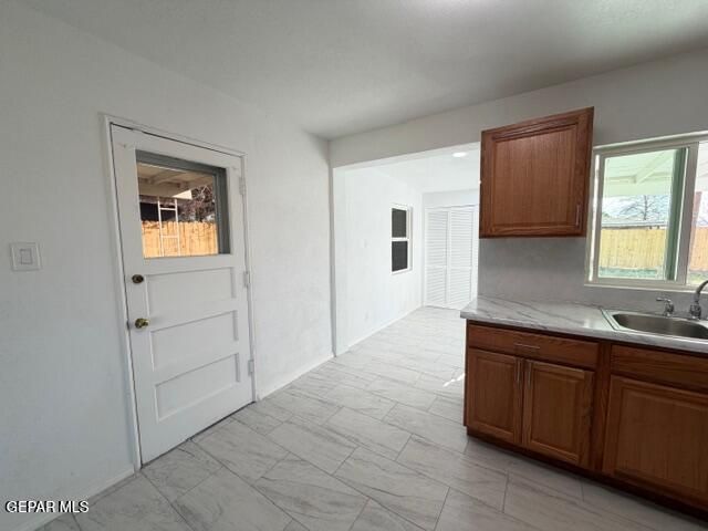 7860 Holly Place, El Paso, TX 79915