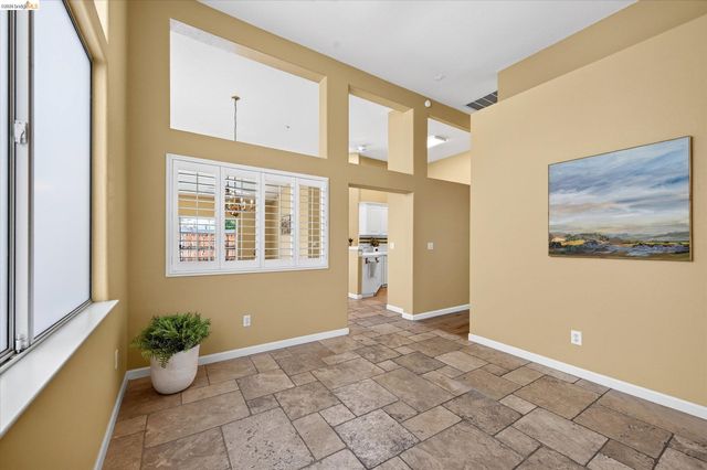 2012 Trailside Dr, Brentwood, CA 94513