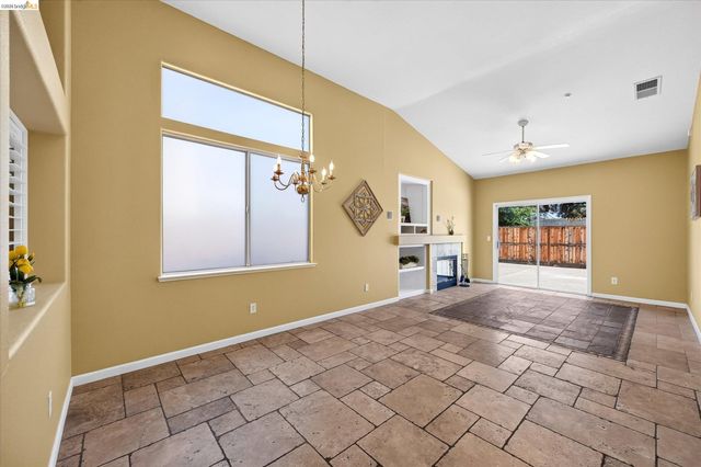2012 Trailside Dr, Brentwood, CA 94513