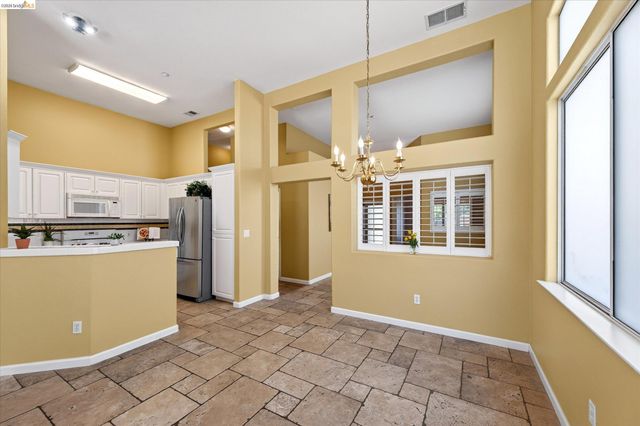2012 Trailside Dr, Brentwood, CA 94513