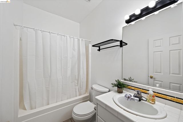 2012 Trailside Dr, Brentwood, CA 94513