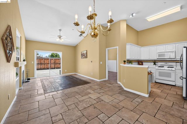 2012 Trailside Dr, Brentwood, CA 94513