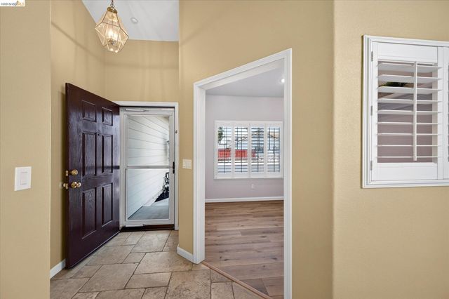 2012 Trailside Dr, Brentwood, CA 94513