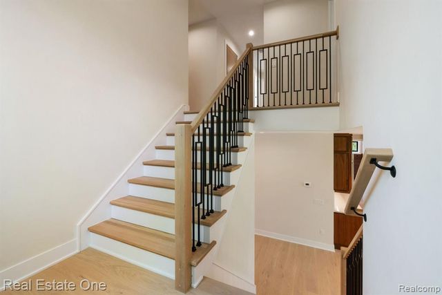 4016 W Webster Road, Royal Oak, MI 48073