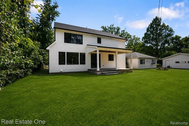 4016 W Webster Road, Royal Oak, MI 48073