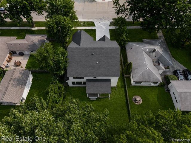 4016 W Webster Road, Royal Oak, MI 48073