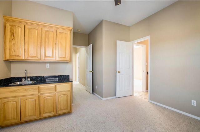 4709 Spanish Sun Avenue NE, Albuquerque, NM 87110