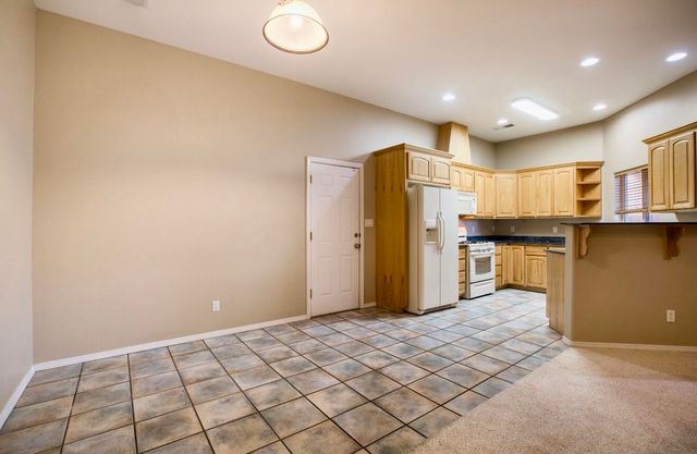 4709 Spanish Sun Avenue NE, Albuquerque, NM 87110