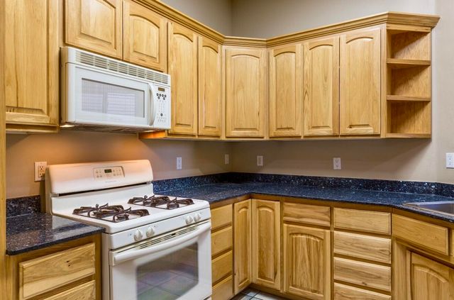 4709 Spanish Sun Avenue NE, Albuquerque, NM 87110