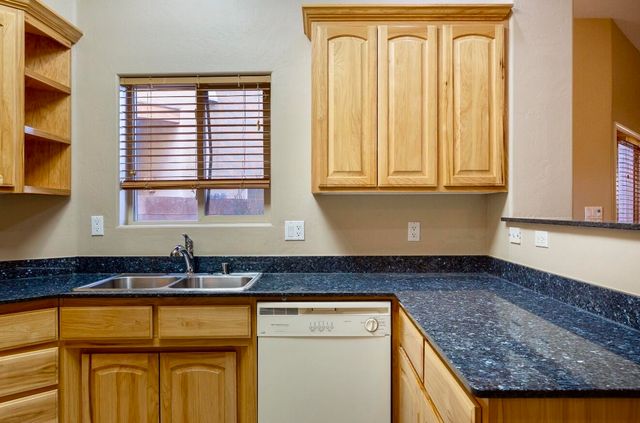 4709 Spanish Sun Avenue NE, Albuquerque, NM 87110