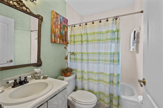 9244 July Ln, St Augustine, FL 32080