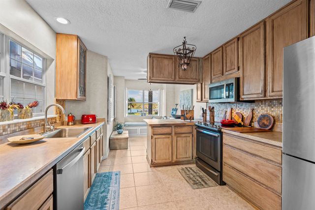 9244 July Ln, St Augustine, FL 32080