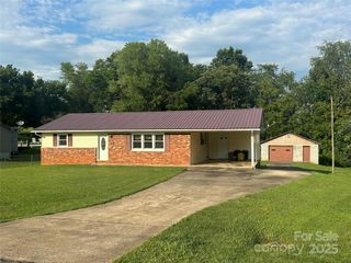 93 Meadow Brook Lane, Marion, NC 28752