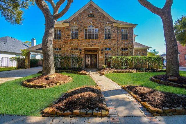 43 Fosters Green Drive, Sugar Land, TX 77479