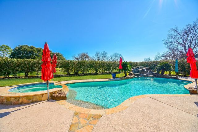 43 Fosters Green Drive, Sugar Land, TX 77479