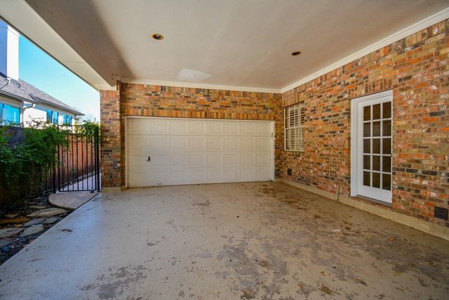 43 Fosters Green Drive, Sugar Land, TX 77479