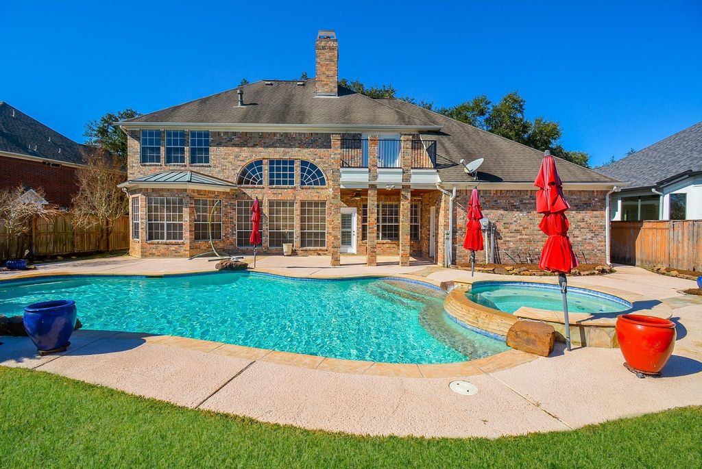 43 Fosters Green Drive, Sugar Land, TX 77479