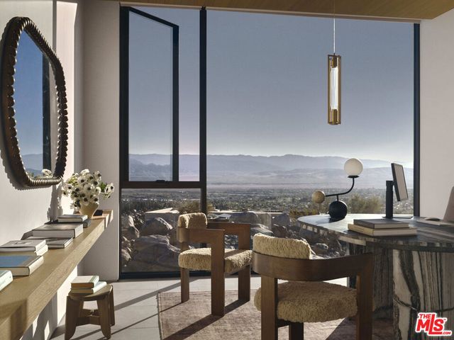 2336 Winter Sun Drive, Palm Springs, CA 92262