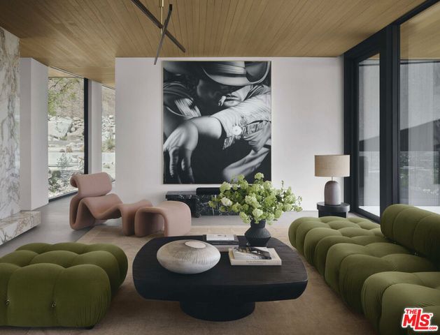 2336 Winter Sun Drive, Palm Springs, CA 92262