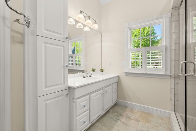 449 S Skyview Drive, Kalamazoo, MI 49009