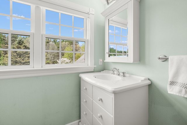 449 S Skyview Drive, Kalamazoo, MI 49009