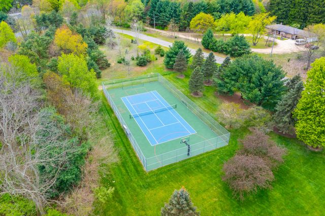 449 S Skyview Drive, Kalamazoo, MI 49009
