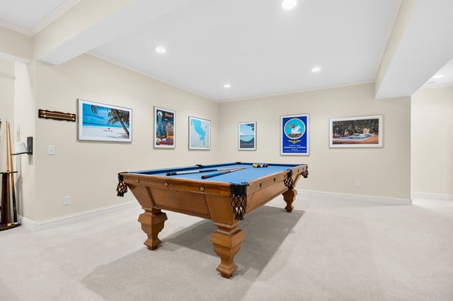 449 S Skyview Drive, Kalamazoo, MI 49009