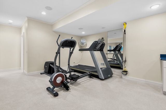449 S Skyview Drive, Kalamazoo, MI 49009