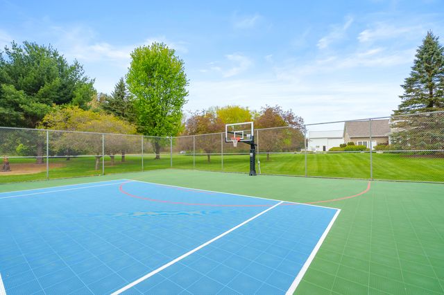 449 S Skyview Drive, Kalamazoo, MI 49009