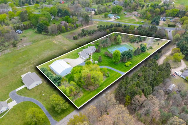 449 S Skyview Drive, Kalamazoo, MI 49009